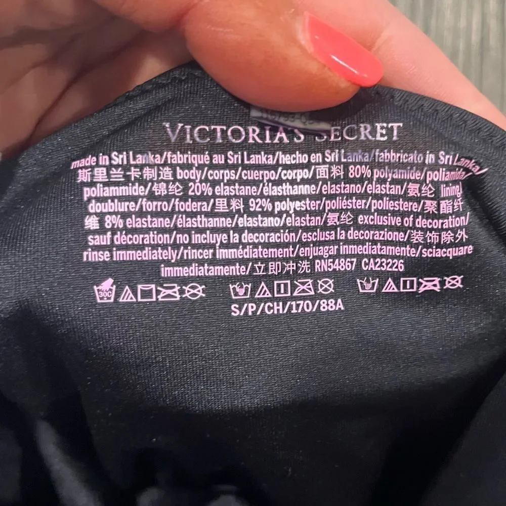 Victorias Secret details classic